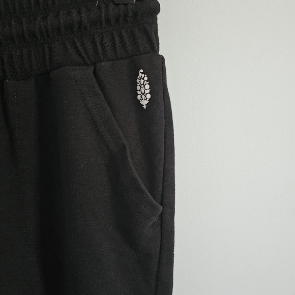 Free People Movement Black Joggers with Drawstring Waist Size XS - Picture 2 of 3